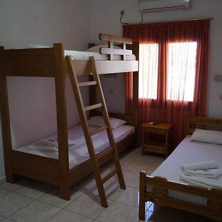 Paralia Guest House 아기아 루멜리 외부 사진