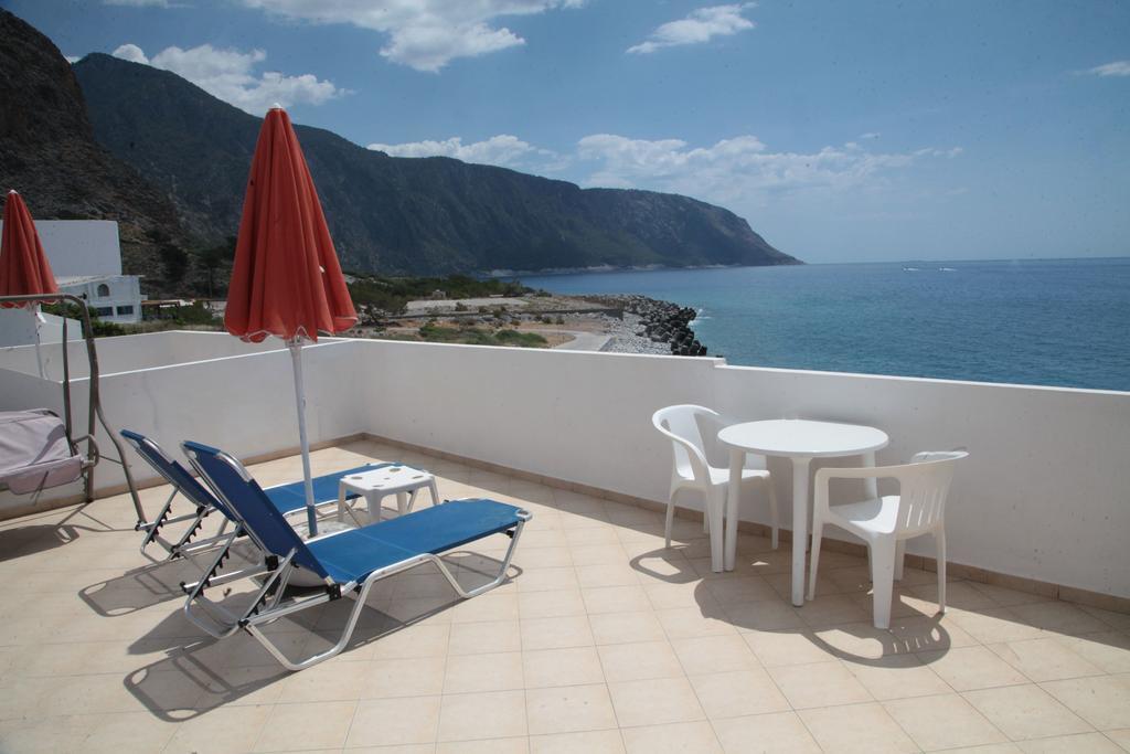 Paralia Guest House 아기아 루멜리 외부 사진