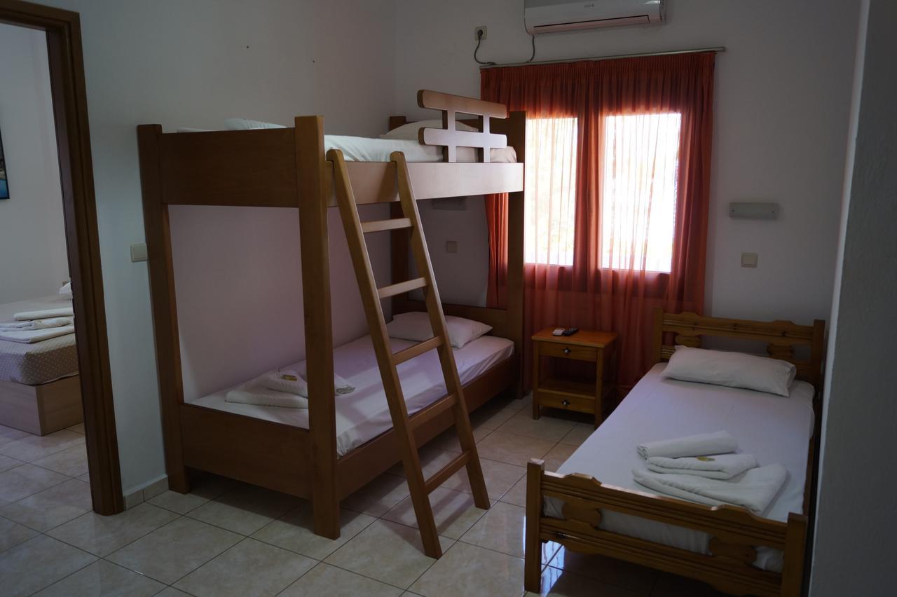 Paralia Guest House 아기아 루멜리 외부 사진