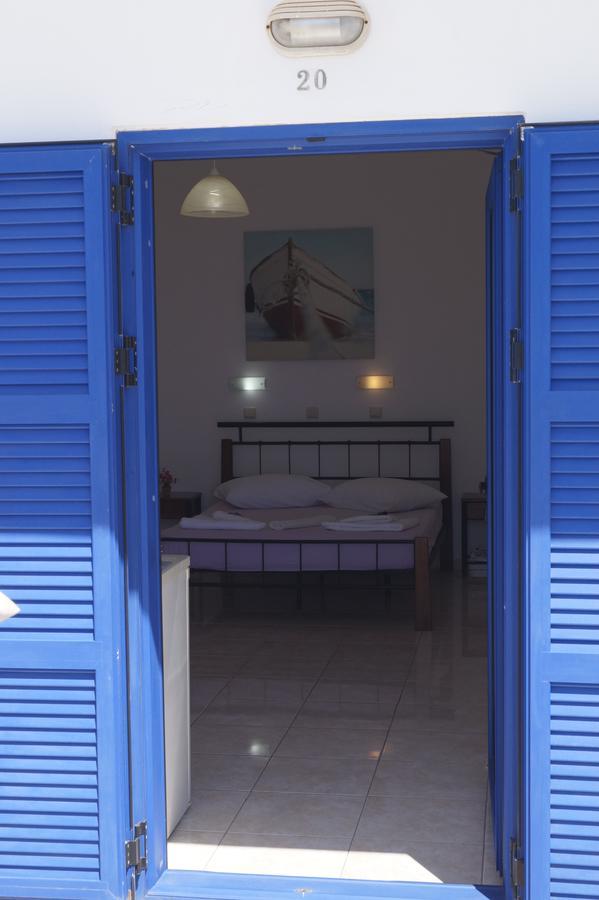 Paralia Guest House 아기아 루멜리 외부 사진