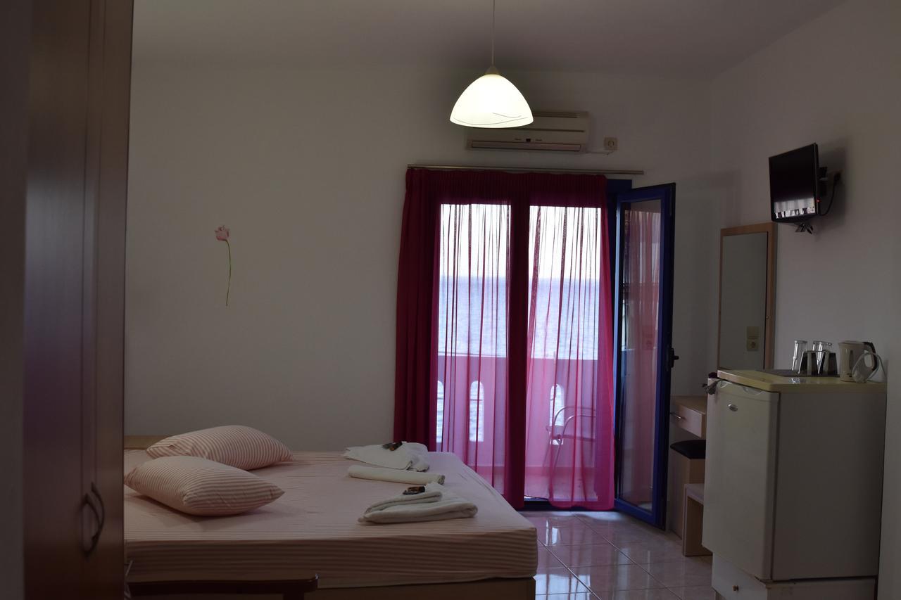 Paralia Guest House 아기아 루멜리 외부 사진